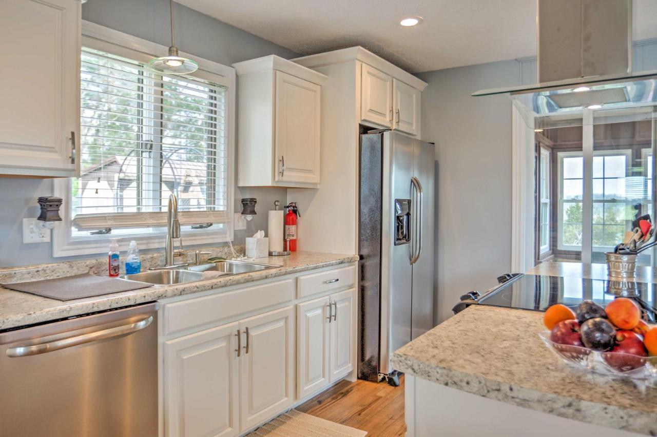 Monticello Home With Multi-Level Deck On 2 Acres! Exterior foto