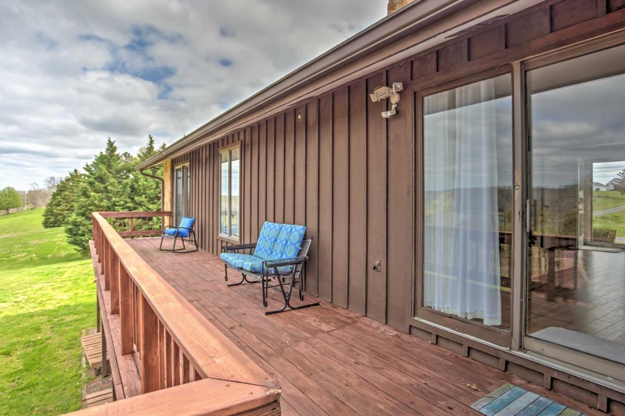Monticello Home With Multi-Level Deck On 2 Acres! Exterior foto